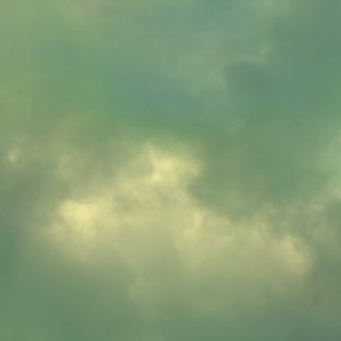 Vintage retro bulutların üstünde mavi gökyüzü arka plan - Vintage etkisi tarzı resimler