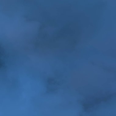 Mavi Gökyüzü ve Bulutlar