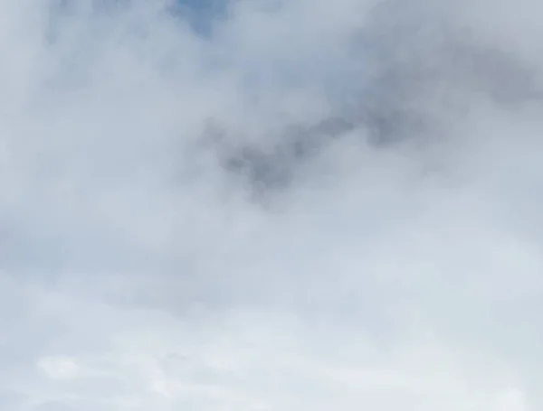 雲と抽象的な空の背景 — ストック写真