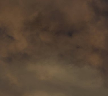 Turuncu sis ve siyah sahne stüdyosu vitrin oda arka plan üzerinde sis etkisi.