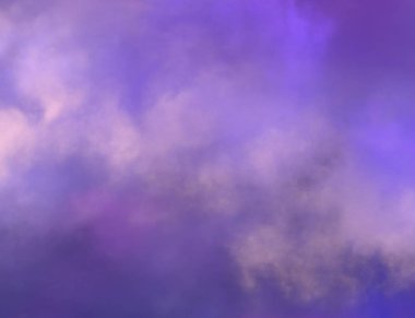 Mistik gün batımı ve kara bulutlar