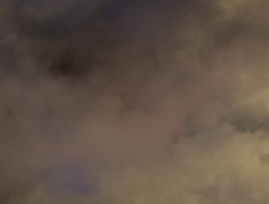 Turuncu sis ve siyah sahne stüdyosu vitrin oda arka plan üzerinde sis etkisi.