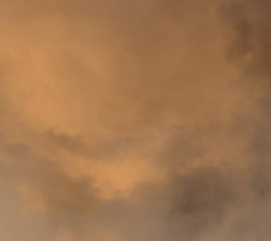 soyut grunge bulutlar, kopya alanı ile renkli arka plan