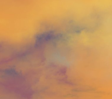 Bulutlarda gün batımı 