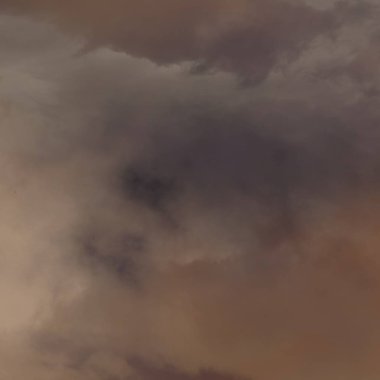 soyut grunge bulutlar, kopya alanı ile renkli arka plan