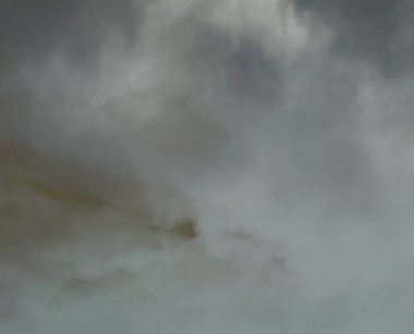 soyut grunge bulutlar, kopya alanı ile renkli arka plan