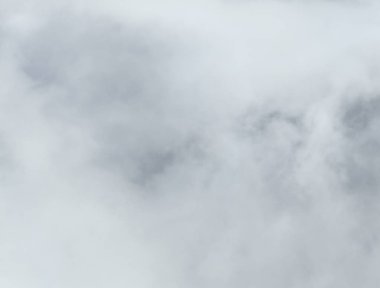 siyah ve beyaz bulutlar ve gökyüzü