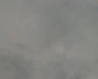 Gökyüzü bulutlu, belki yakında yağmur gelecektir.