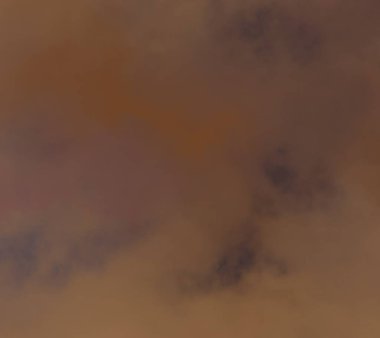 Bulanıklık güzel gün batımı gökyüzü ve bulutlar. Minimal kavram. pastel tonları.