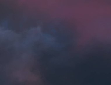 sabah gökyüzü kırmızı bulut