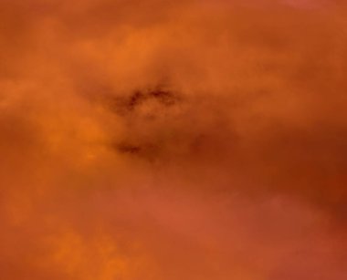 soyut grunge bulutlar, kopya alanı ile renkli arka plan