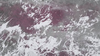 Metin için yeri olan boya lekeleriyle soyut arkaplan