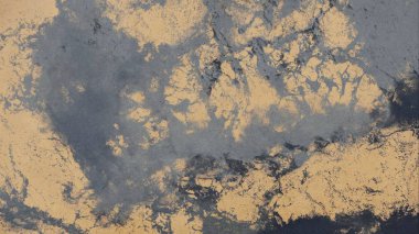 Metin için yeri olan boya lekeleriyle soyut arkaplan