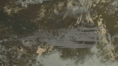 Metin için yeri olan boya lekeleriyle soyut arkaplan