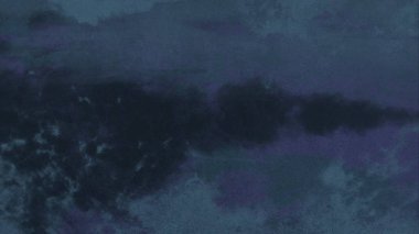 Metin için yeri olan boya lekeleriyle soyut arkaplan