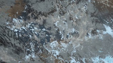 Metin için yeri olan boya lekeleriyle soyut arkaplan