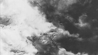 Metin için yeri olan boya lekeleriyle soyut arkaplan