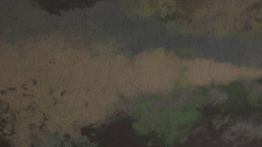 Metin için yeri olan boya lekeleriyle soyut arkaplan