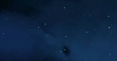 2d illüstrasyon. Derin geniş alan. Yıldızlar, gezegenler ve uydular. Çeşitli bilim kurgu yaratıcı fon. Uzay sanatı. Uzaylı güneş sistemleri. Gerçekçi arka plan 