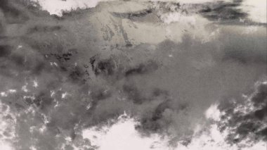 Metin için yeri olan boya lekeleriyle soyut arkaplan