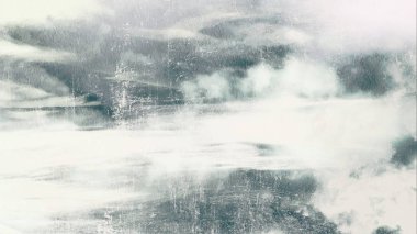 Metin için yeri olan boya lekeleriyle soyut arkaplan