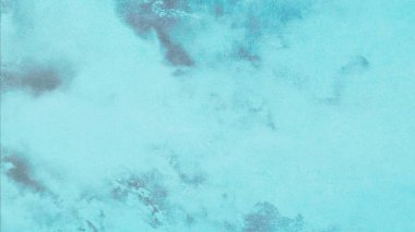 Metin için yeri olan boya lekeleriyle soyut arkaplan