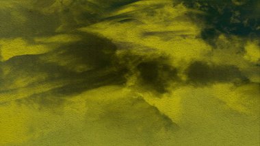 Metin için yeri olan boya lekeleriyle soyut arkaplan