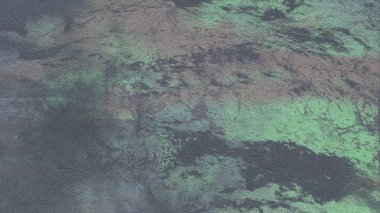 Metin için yeri olan boya lekeleriyle soyut arkaplan