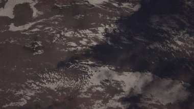 Metin için yeri olan boya lekeleriyle soyut arkaplan