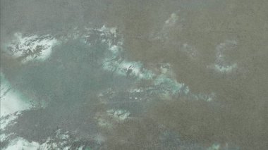 Metin için yeri olan boya lekeleriyle soyut arkaplan