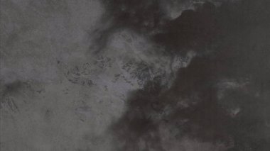 Metin için yeri olan boya lekeleriyle soyut arkaplan