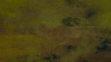 Metin için yeri olan boya lekeleriyle soyut arkaplan