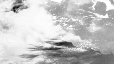 Metin için yeri olan boya lekeleriyle soyut arkaplan