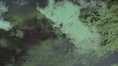 Metin için yeri olan boya lekeleriyle soyut arkaplan