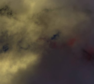 soyut grunge bulutlar, kopya alanı ile renkli arka plan