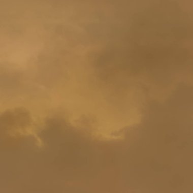 soyut grunge bulutlar, kopya alanı ile renkli arka plan