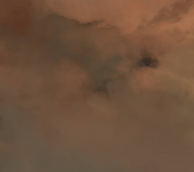 soyut grunge bulutlar, kopya alanı ile renkli arka plan