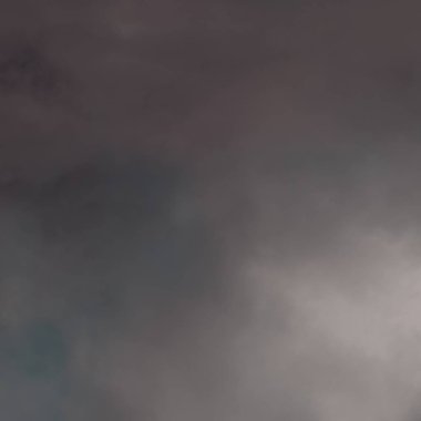 soyut grunge bulutlar, kopya alanı ile renkli arka plan