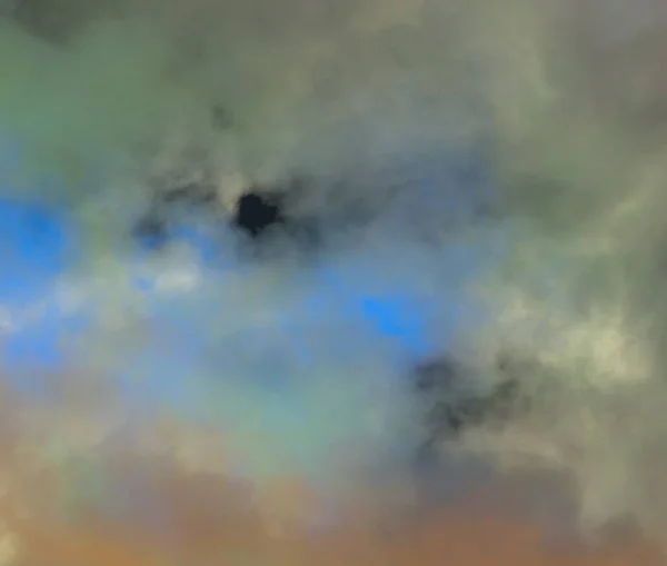 雲と抽象的な空の背景 — ストック写真