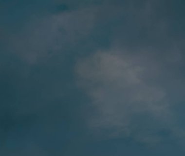 soyut grunge bulutlar, kopya alanı ile renkli arka plan