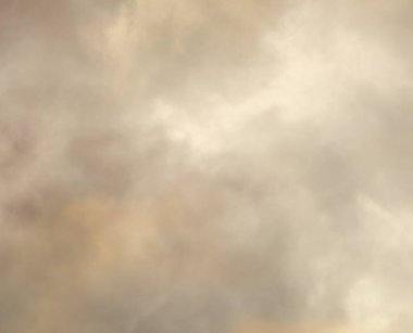 soyut grunge bulutlar, kopya alanı ile renkli arka plan