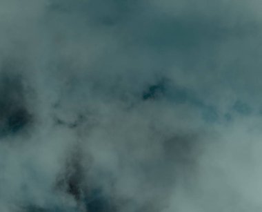 soyut grunge bulutlar, kopya alanı ile renkli arka plan