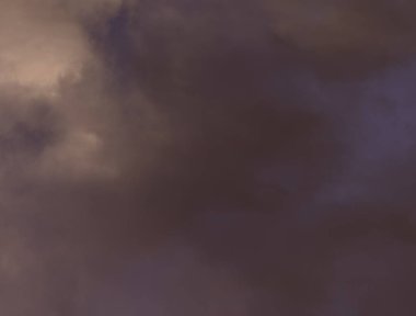 soyut grunge bulutlar, kopya alanı ile renkli arka plan