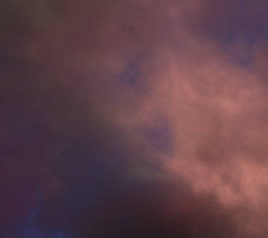 soyut grunge bulutlar, kopya alanı ile renkli arka plan