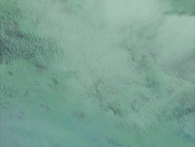 Beyaz kağıt arka planda renkli kış mavisi mürekkep ve suluboya dokular. Boya sızıntıları ve ombre etkileri. El boyaması soyut görüntü.