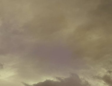 soyut grunge bulutlar, kopya alanı ile renkli arka plan