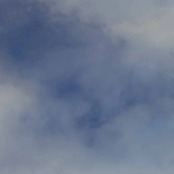 抽象的なグランジ雲 コピースペースとカラフルな背景 — ストック写真