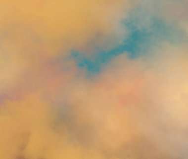 soyut grunge bulutlar, kopya alanı ile renkli arka plan