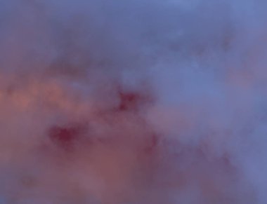 soyut grunge bulutlar, kopya alanı ile renkli arka plan