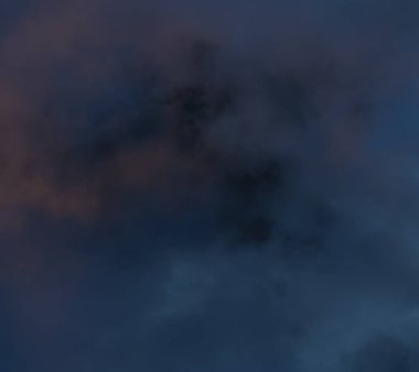 soyut grunge bulutlar, kopya alanı ile renkli arka plan